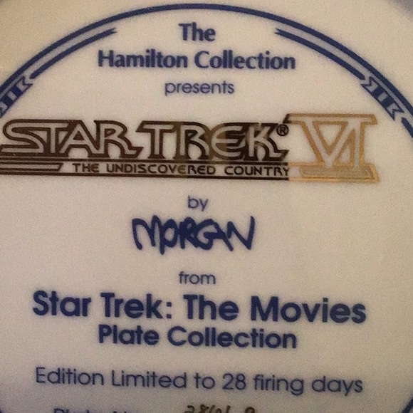 Star Trek THE MOVIES PLATE COLLECTION - Picture 4 of 5